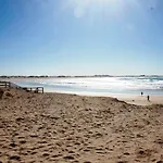 Friendly * Peniche